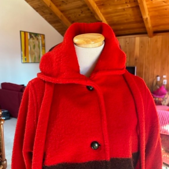 Woolrich Red and Black Women's Coat - Picture 5 of 13